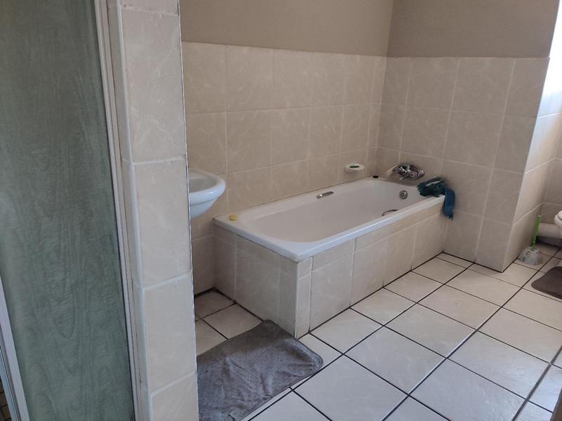 2 Bedroom Property for Sale in Potchefstroom North West